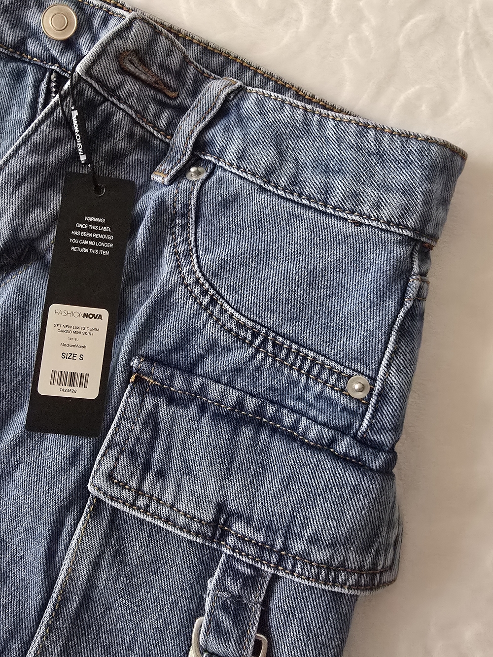 Fashion Nova Women’s Light Blue High-Rise Jeans - Size S